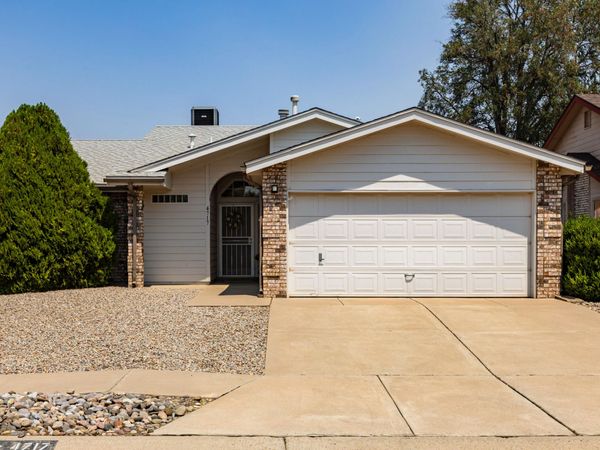 4717 Snapdragon Road NW, Albuquerque, NM 87120