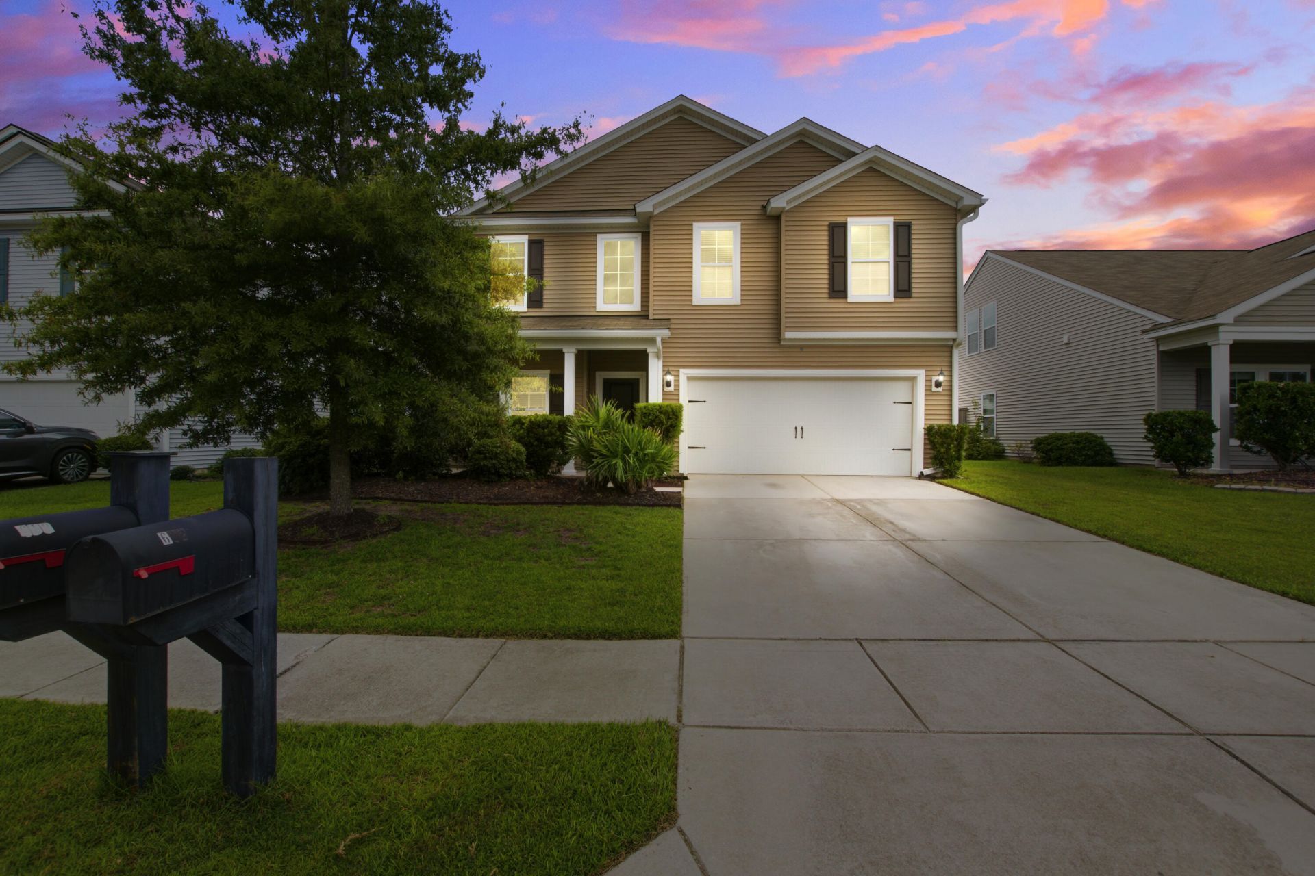 613 Zinnia Drive Photo 1