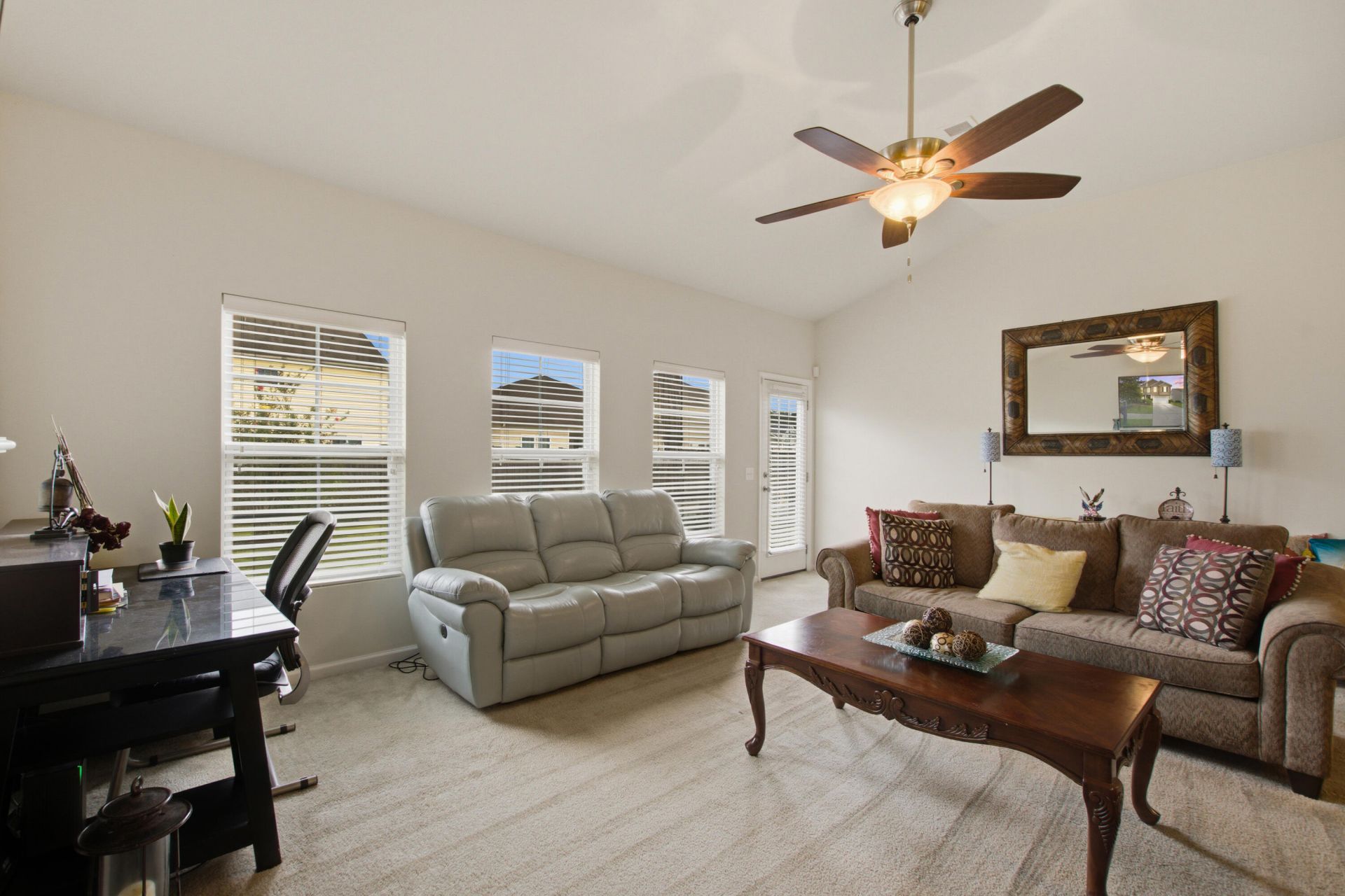 613 Zinnia Drive Photo 22