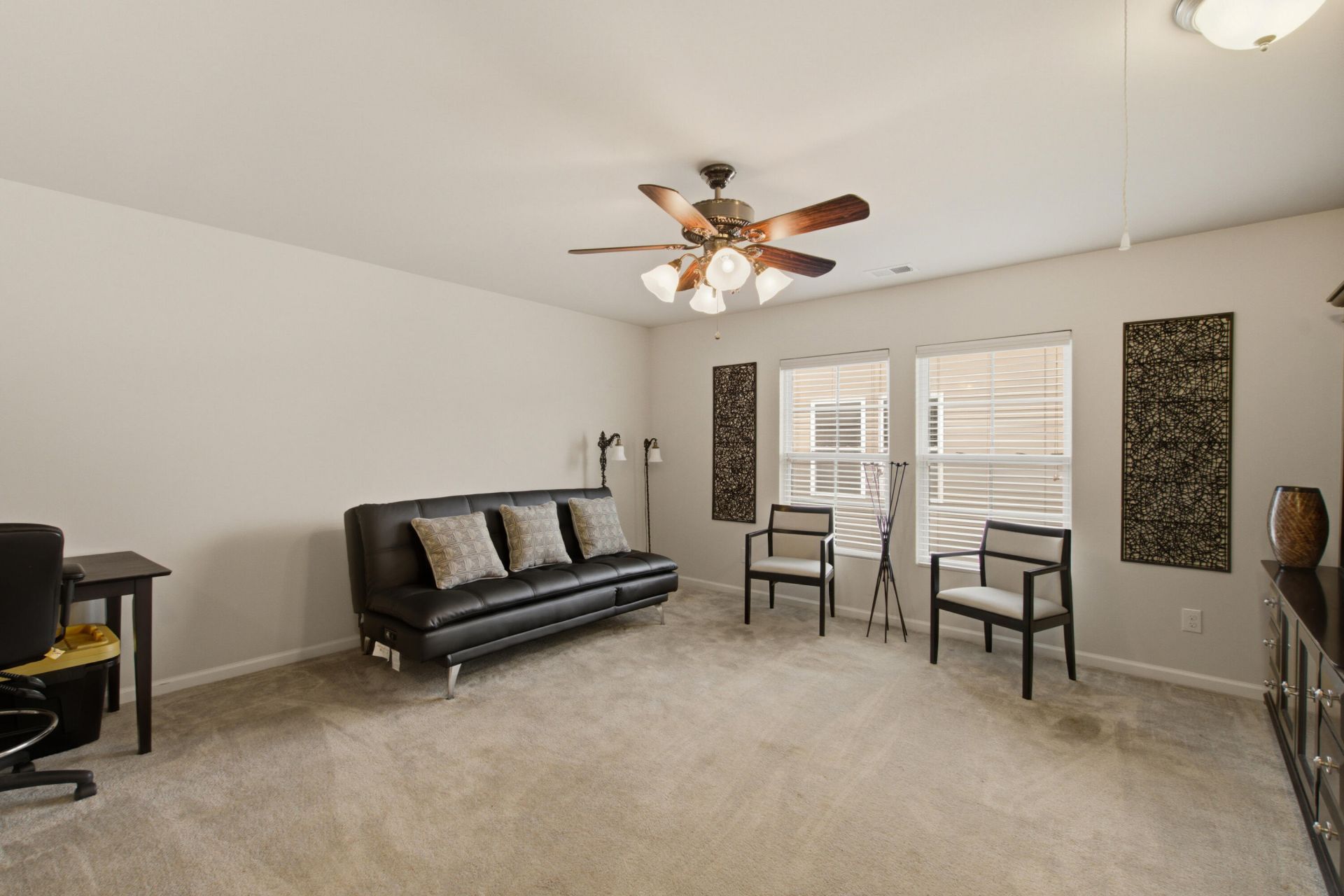 613 Zinnia Drive Photo 35