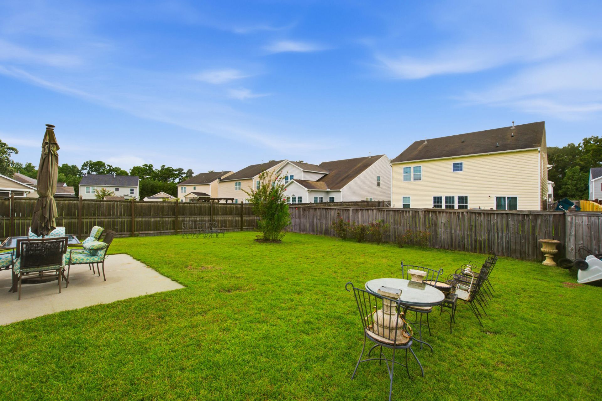 613 Zinnia Drive Photo 6