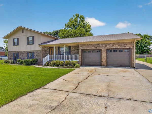 203 Hannah Avenue SE, Attalla, AL 35954