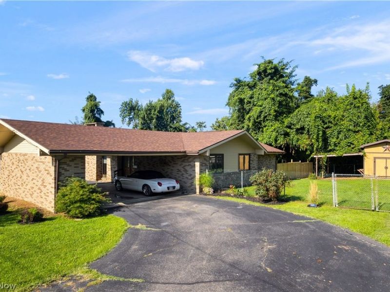 609 Thomas Street, Belpre, OH 45714 Photo 2