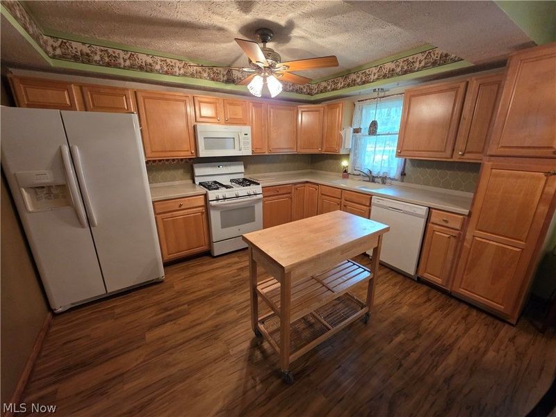 490 Bonshire Road, Akron, OH 44319 Photo 2
