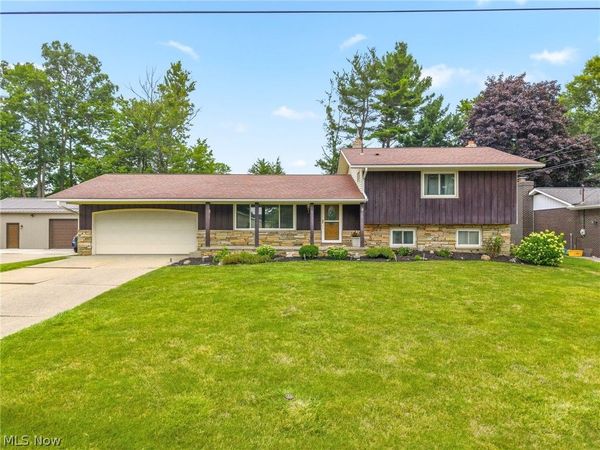 2812 Roanoke Street NW, Massillon, OH 44646