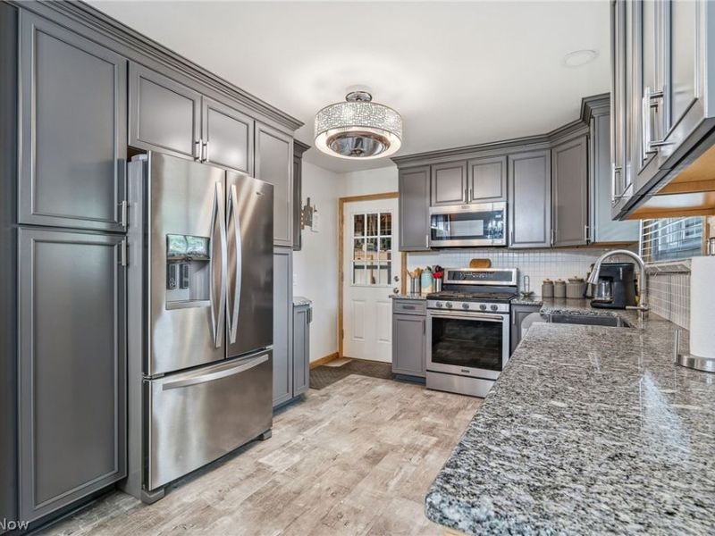 2812 Roanoke Street NW, Massillon, OH 44646 Photo 4