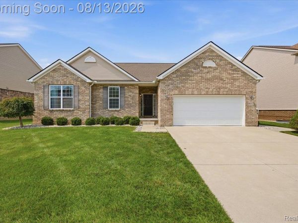 48327 Long Leaf Drive, Macomb Township, Mi 48044