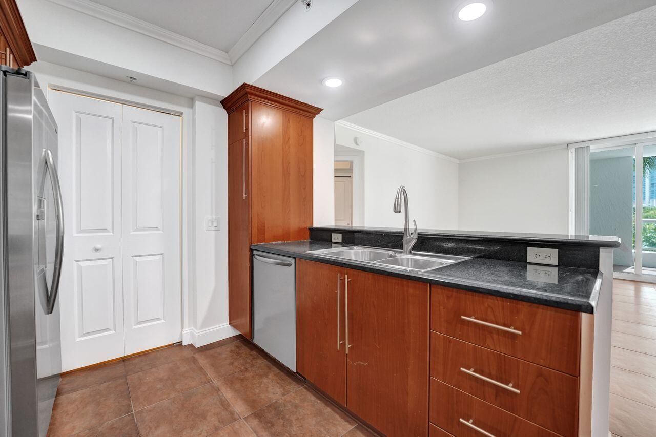 401 SW 4th Avenue, Unit 203, Fort Lauderdale, FL 33315 Photo