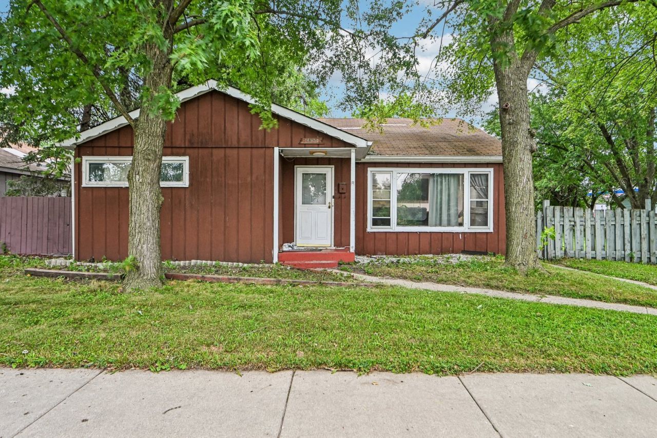 16955 Jodave Avenue, Hazel Crest, IL 60429 Main Photo