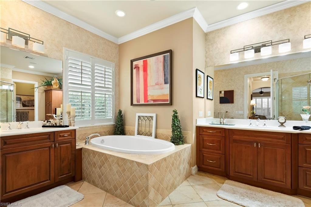 5038 Rustic Oaks Cir, Naples, FL 34105 Photo