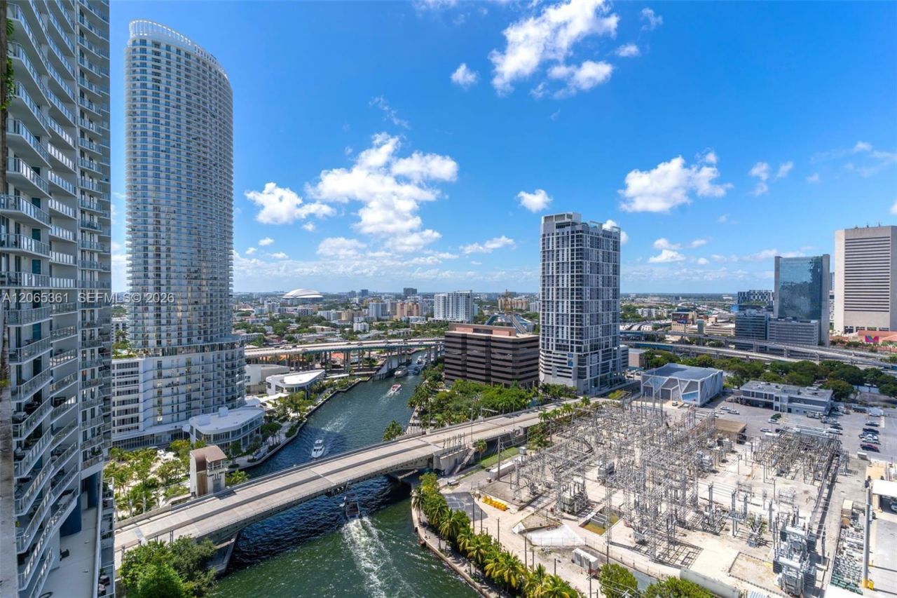 690 SW 1st Ct, Unit 2507, Miami, FL 33130 Photo