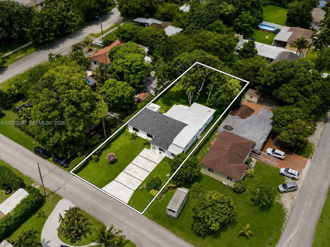 14324 Garden Dr, Miami, FL 33168 Photo