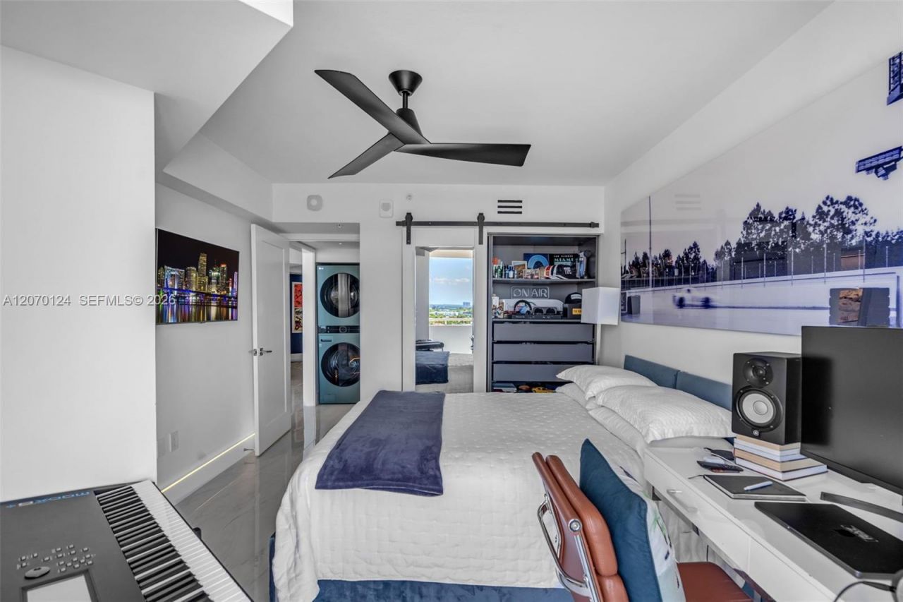 6301 Collins Ave, Unit 1207, Miami Beach, FL 33141 Photo
