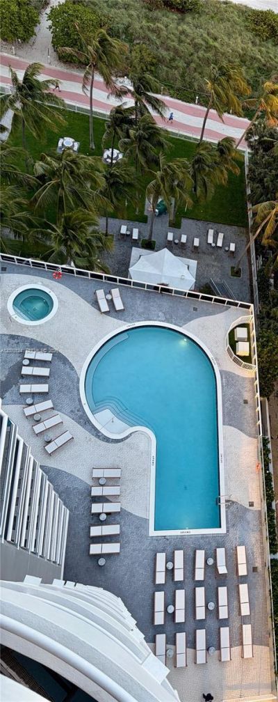6301 Collins Ave, Unit 1207, Miami Beach, FL 33141 Photo