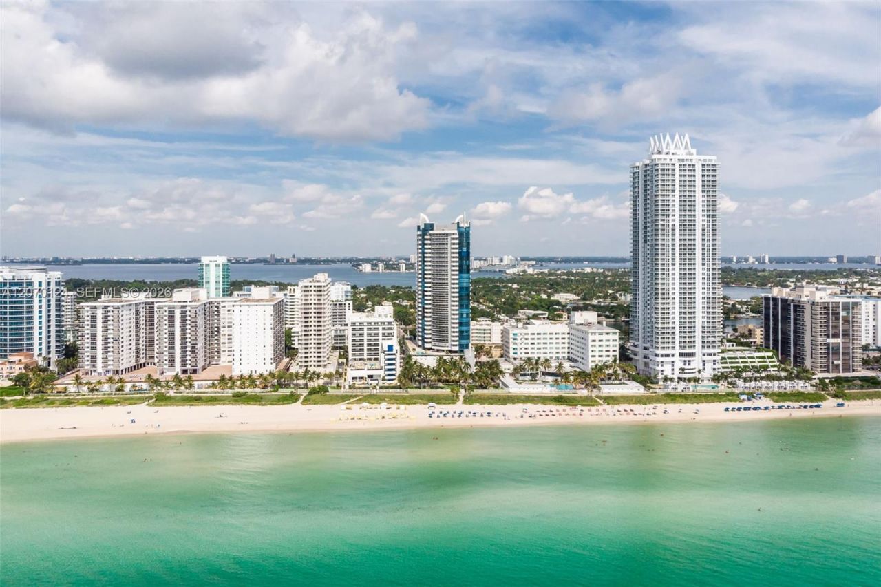 6301 Collins Ave, Unit 1207, Miami Beach, FL 33141 Photo