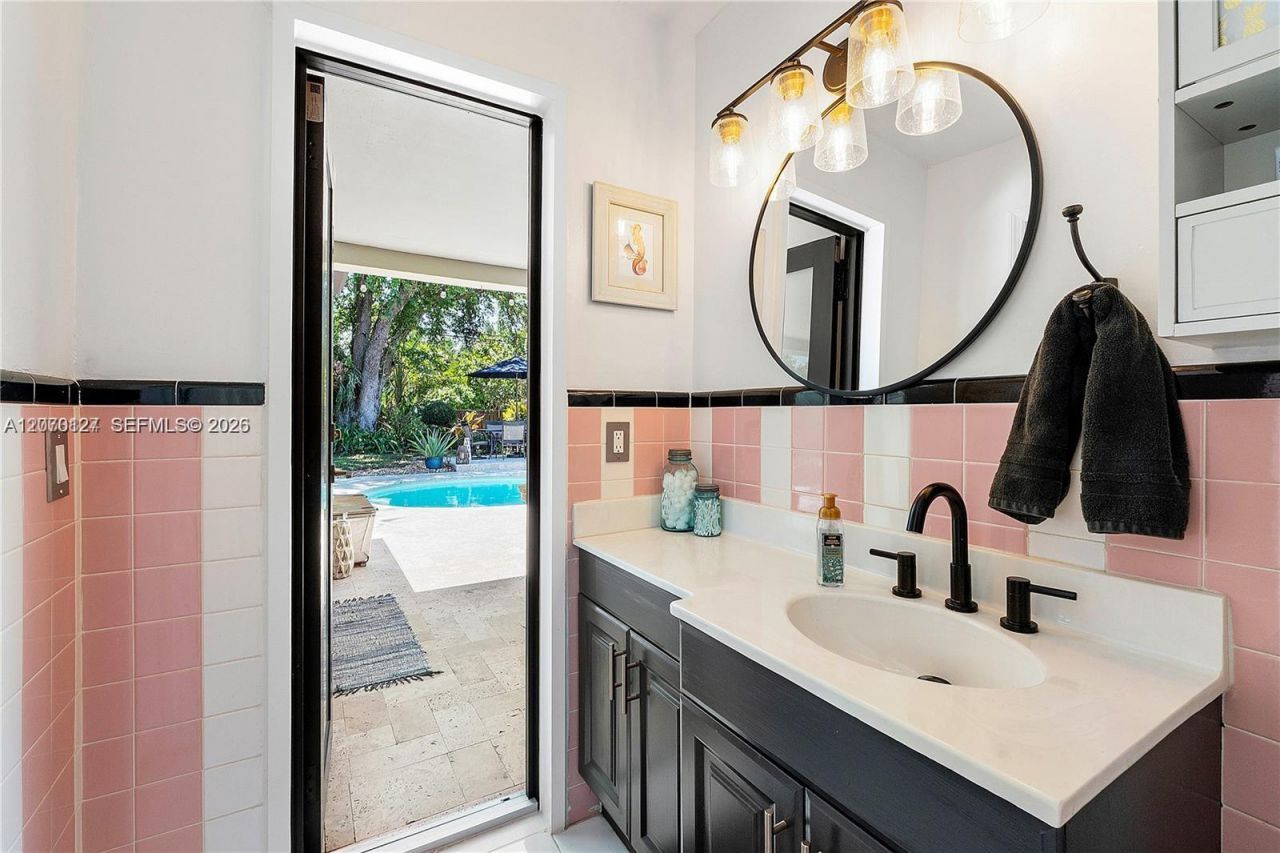 3700 W Park Rd , Hollywood, FL 33021 Photo