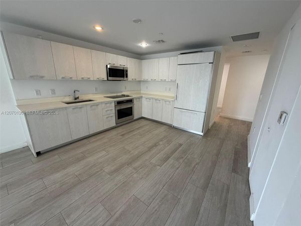 55 SW 9th St, Unit 2410, Miami, FL 33130