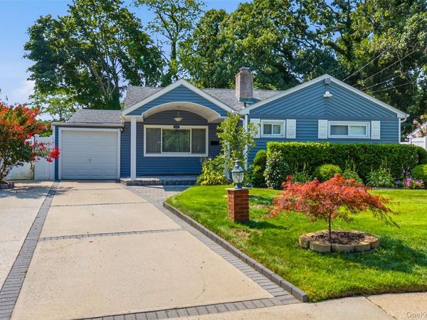 1230 Parkwood Drive, Merrick, NY 11566