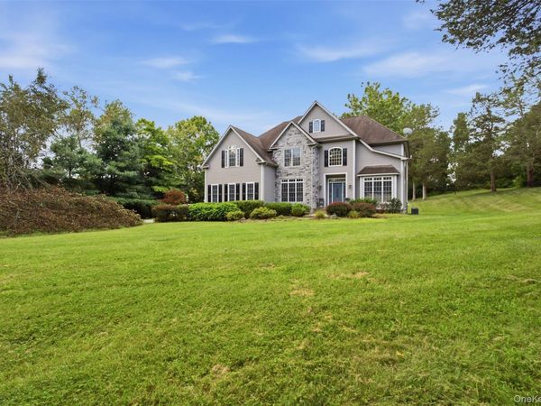 40 Winter Park Drive, Hopewell Junction, NY 12533