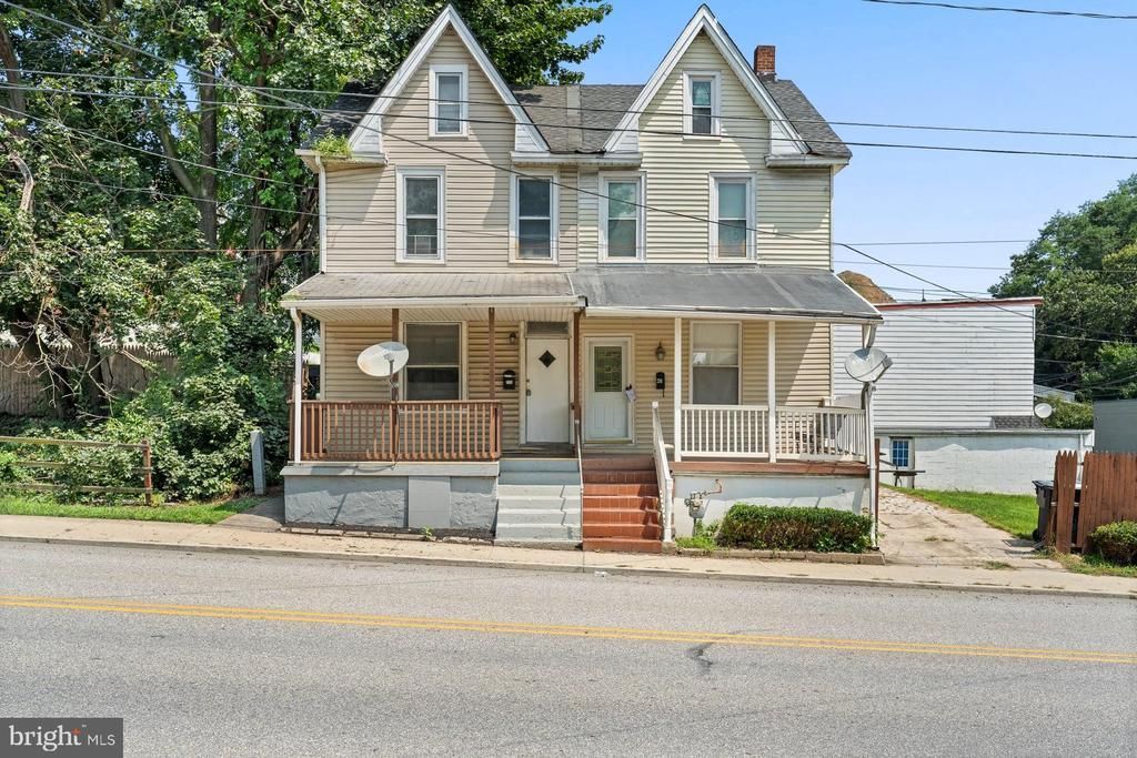 213 N HARRISBURG STREET, STEELTON, PA 17113