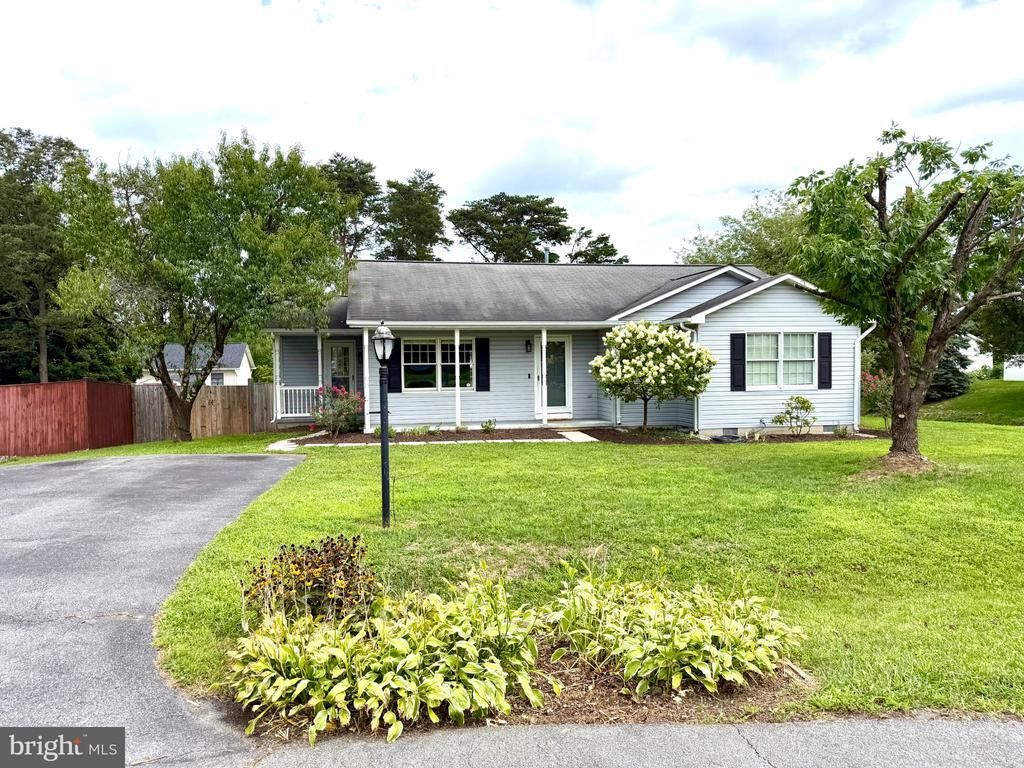 107 Kingsland Court, Winchester, VA 22602 Main Photo