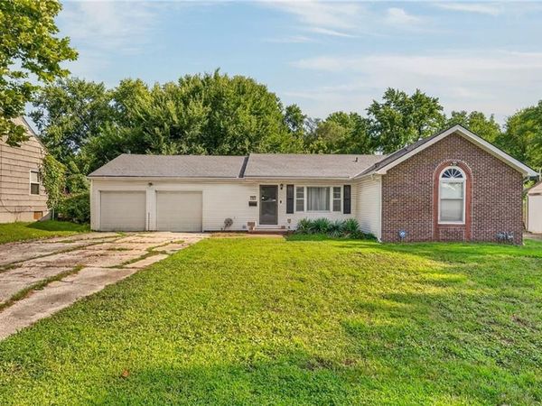 7904 E 87th Street, Raytown, MO 64138