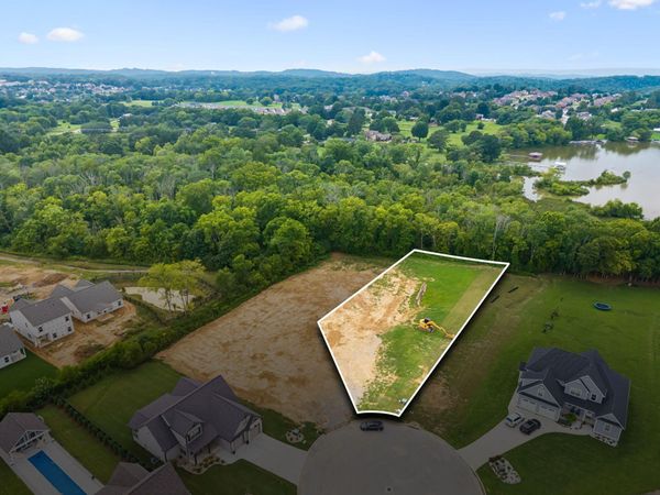 8756 Grey Reed Drive, Ooltewah, TN 37363