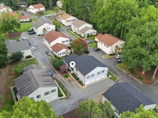 1392 Old Coach Road SW, Marietta, GA 30008