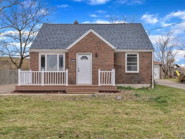 428 Beach Road , Buffalo, NY 14225