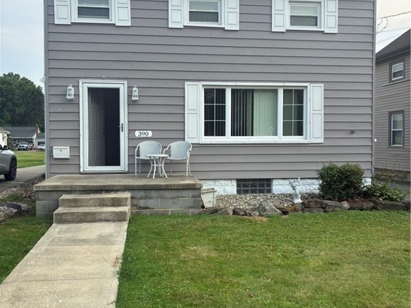 390 WILSON Street W, Struthers, OH 44471