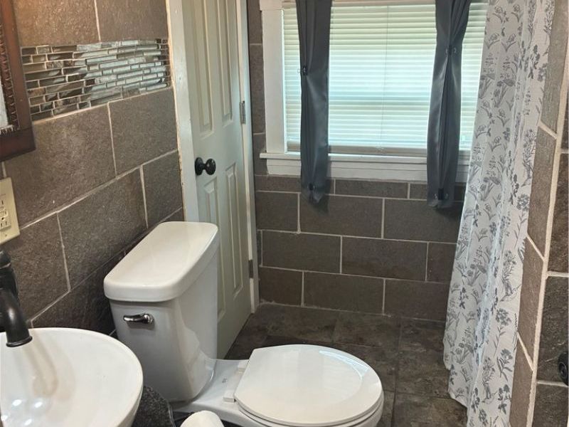 390 WILSON Street W, Struthers, OH 44471 Photo 9