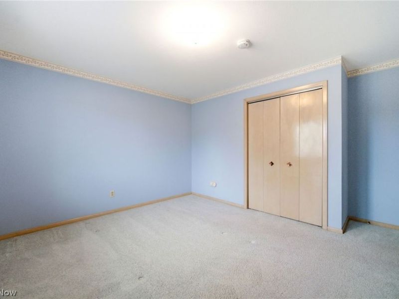 2475 Robinhood Drive, Parma, OH 44134 Photo 15
