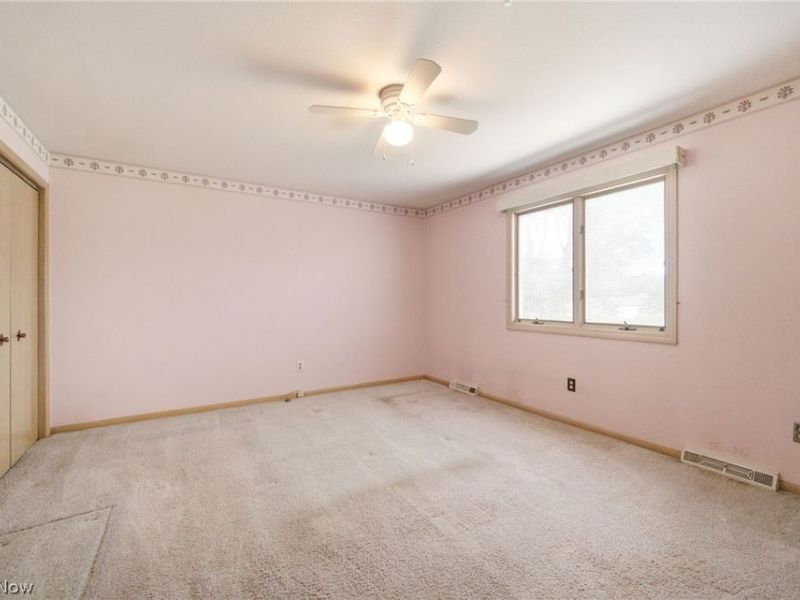 2475 Robinhood Drive, Parma, OH 44134 Photo 19