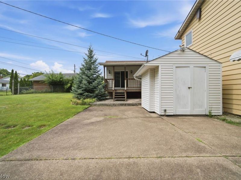 2475 Robinhood Drive, Parma, OH 44134 Photo 35