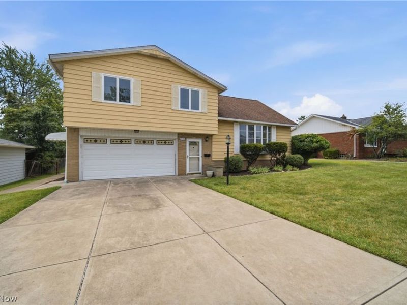 2475 Robinhood Drive, Parma, OH 44134 Photo 41