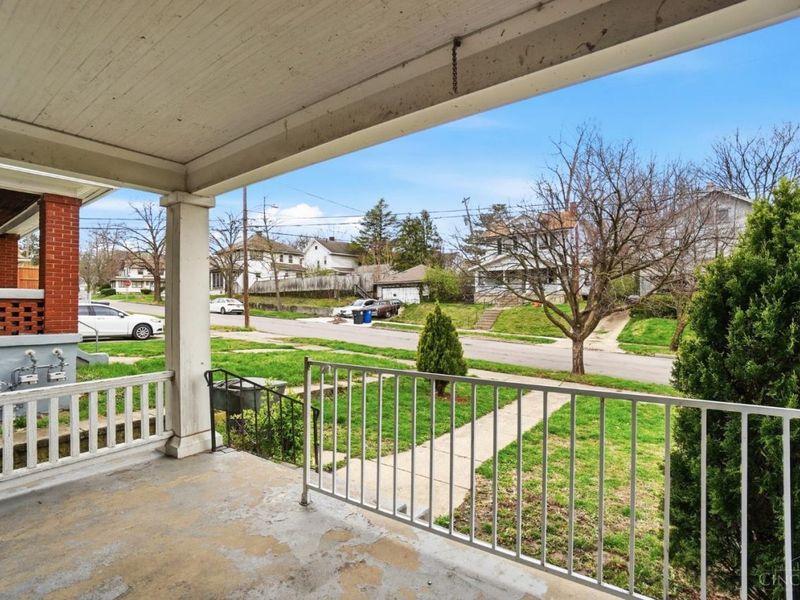 24 W Beechwood Avenue, Dayton, OH 45405 Photo 5