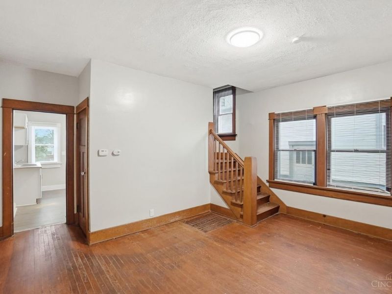 24 W Beechwood Avenue, Dayton, OH 45405 Photo 8