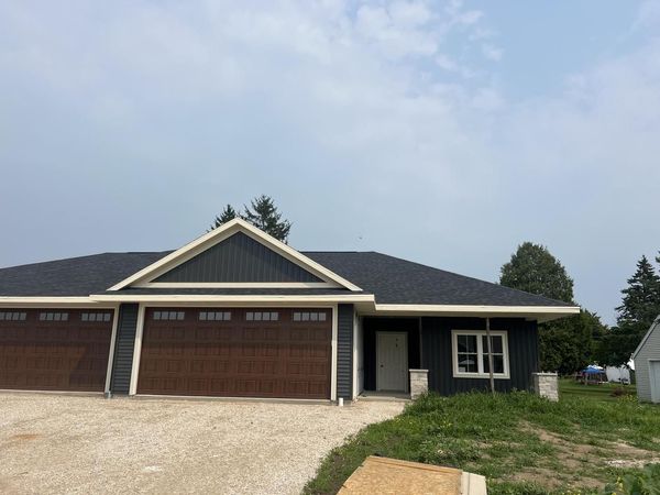 1915 Paul ROAD, Manitowoc, WI 54220