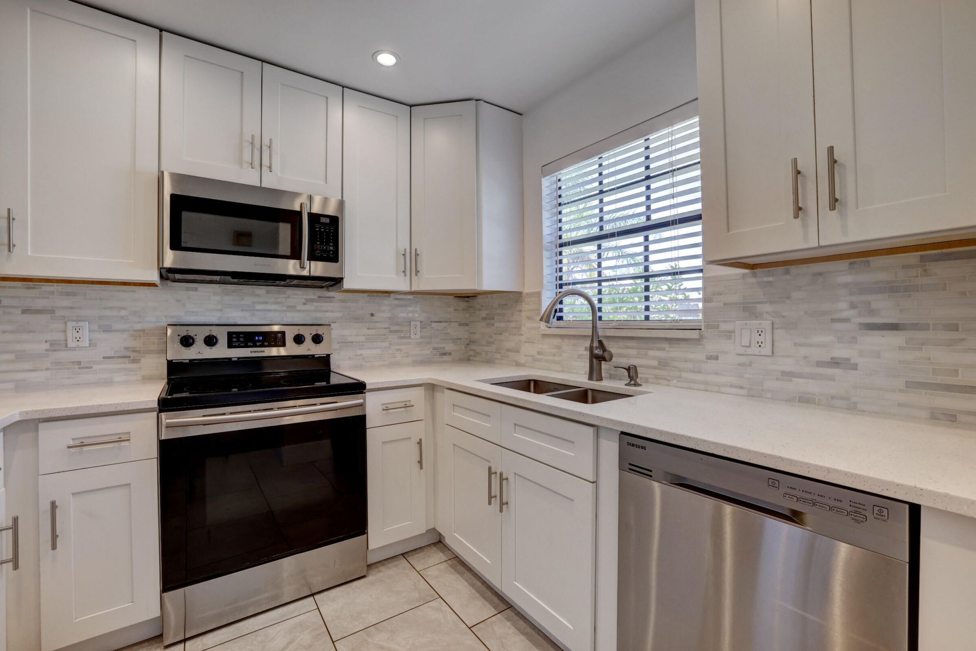 5770 SE Wilsie Drive, Stuart, FL 34997 Photo