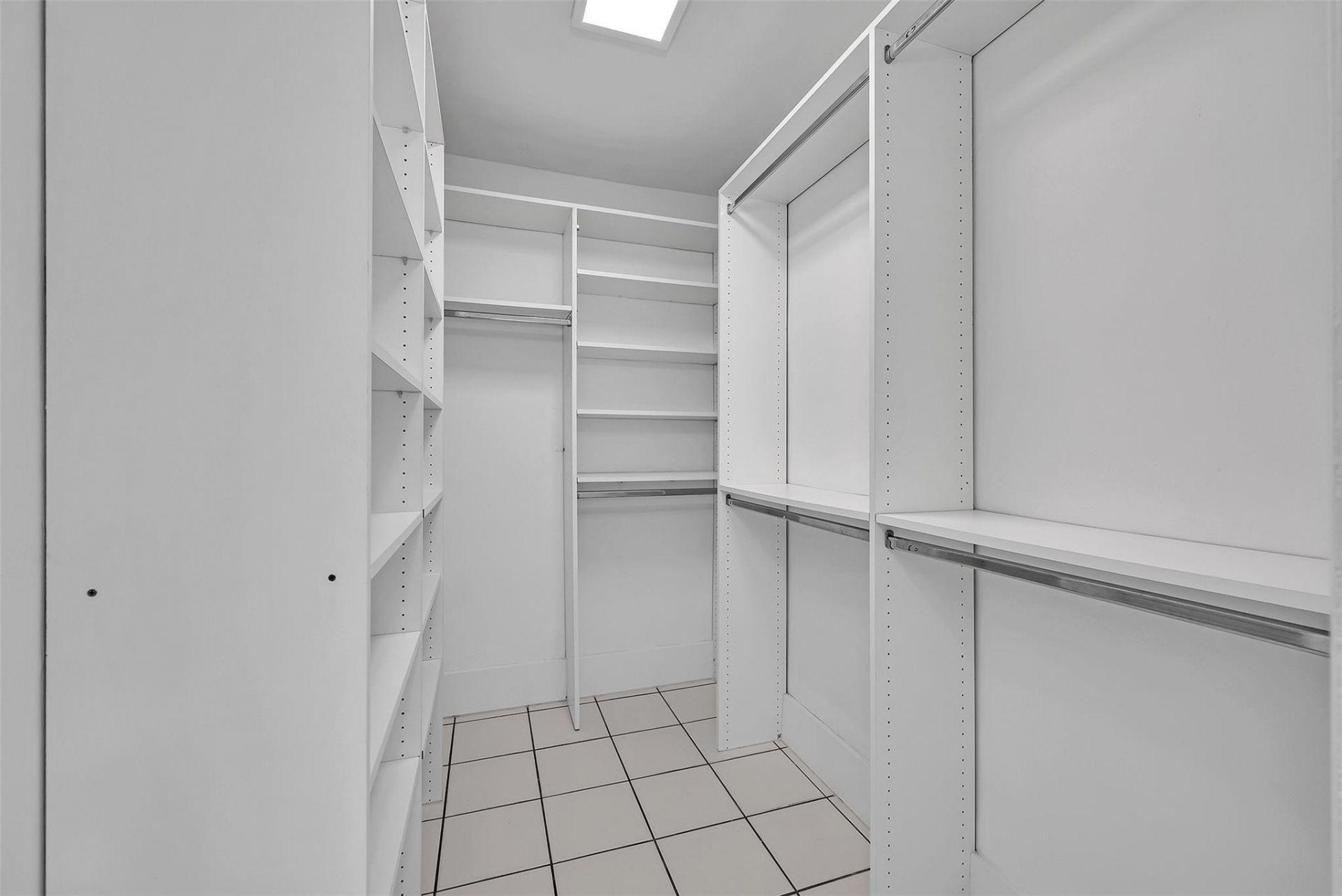 2427 Sea Island Drive, Fort Lauderdale, FL 33301 Photo