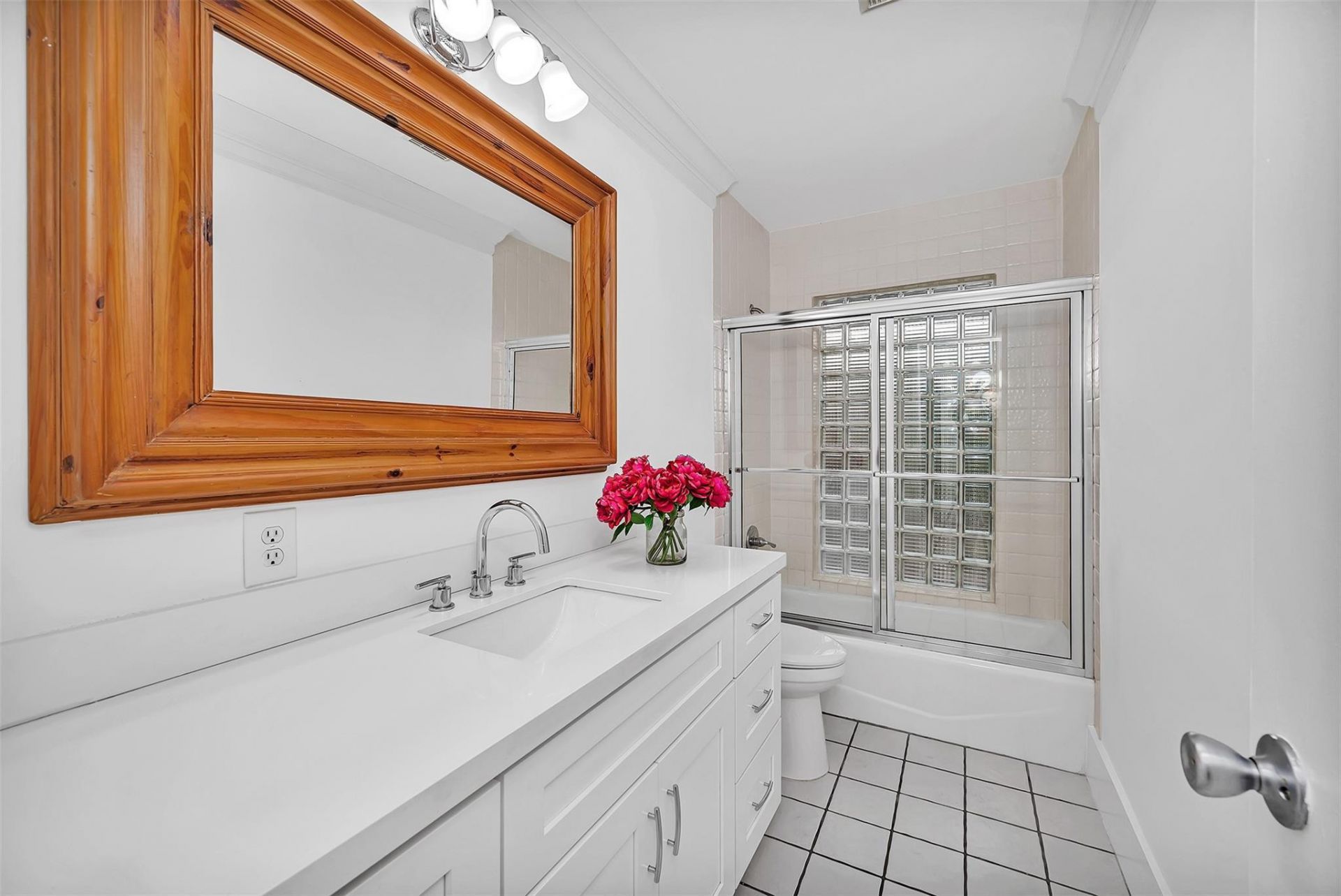 2427 Sea Island Drive, Fort Lauderdale, FL 33301 Photo