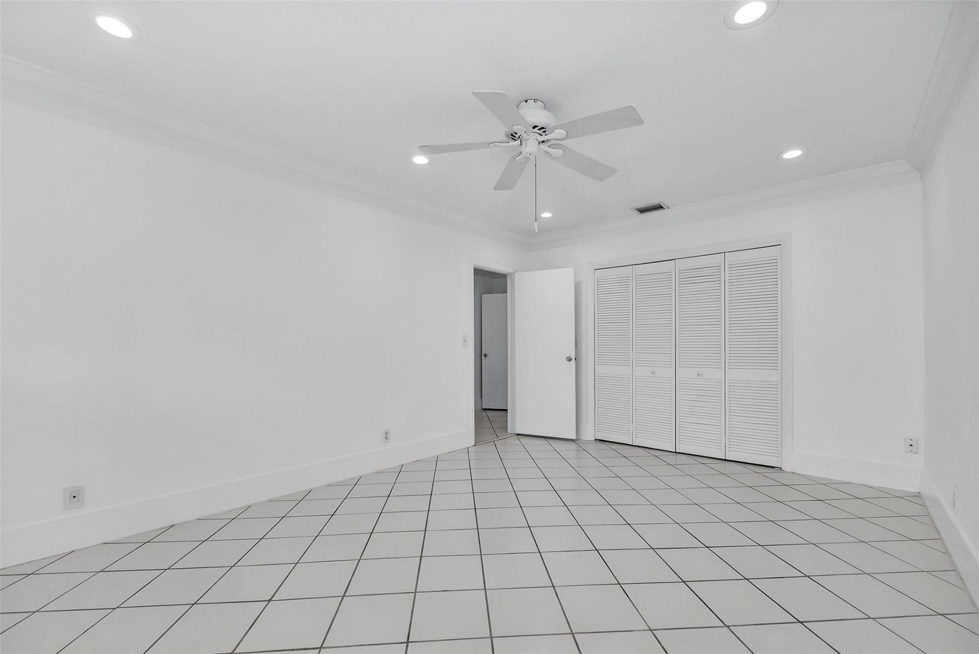 2427 Sea Island Drive, Fort Lauderdale, FL 33301 Photo