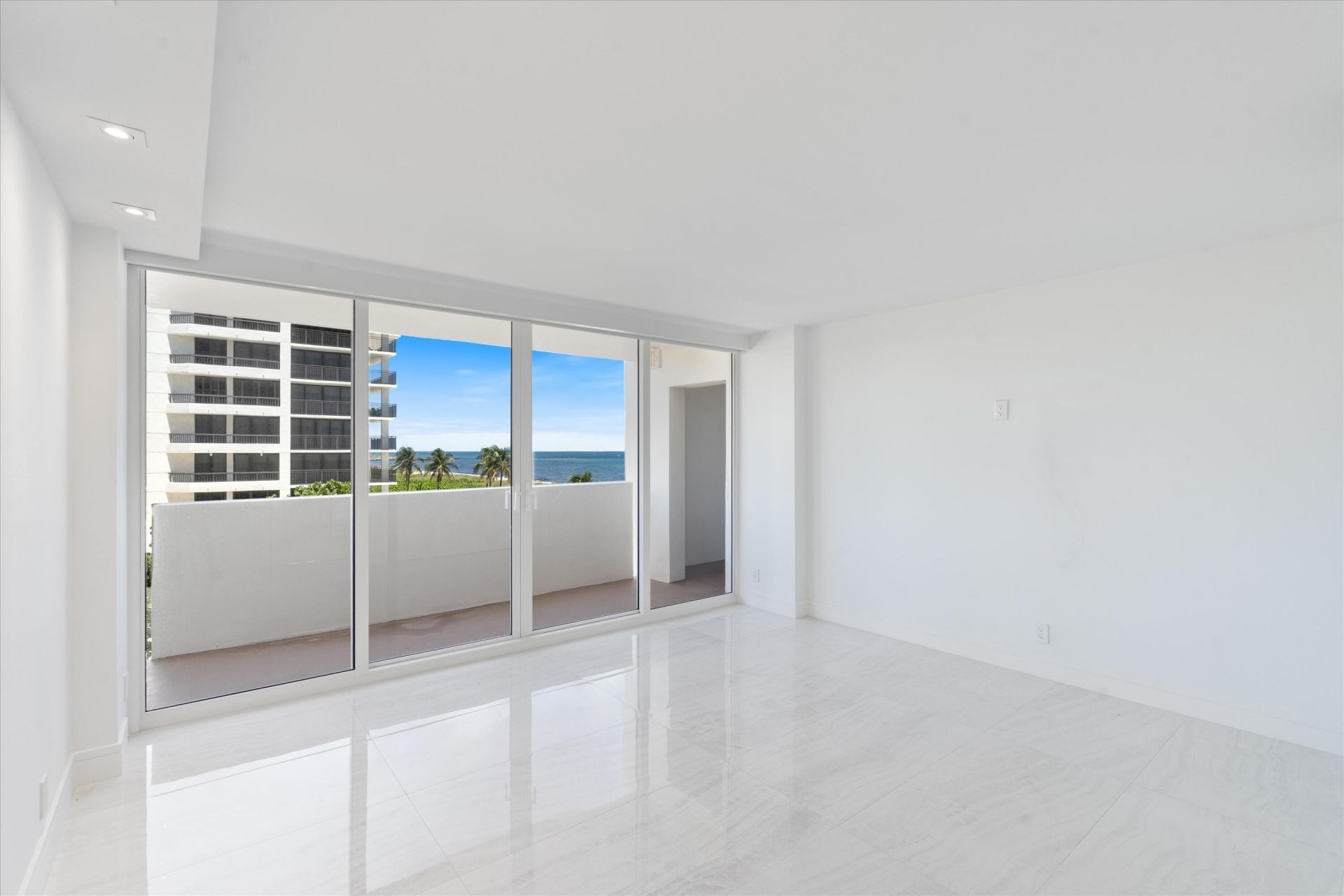 2000 S Ocean Boulevard, Unit 3J, Boca Raton, FL 33432 Photo