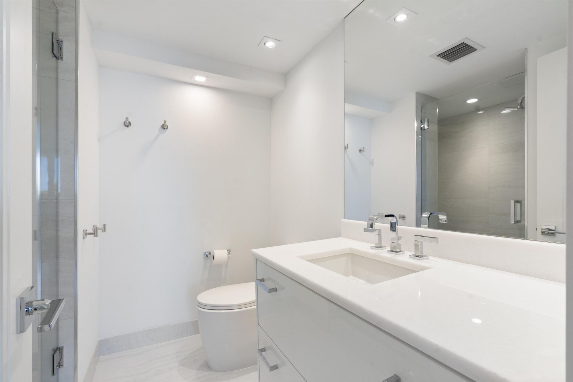 2000 S Ocean Boulevard, Unit 3J, Boca Raton, FL 33432 Photo