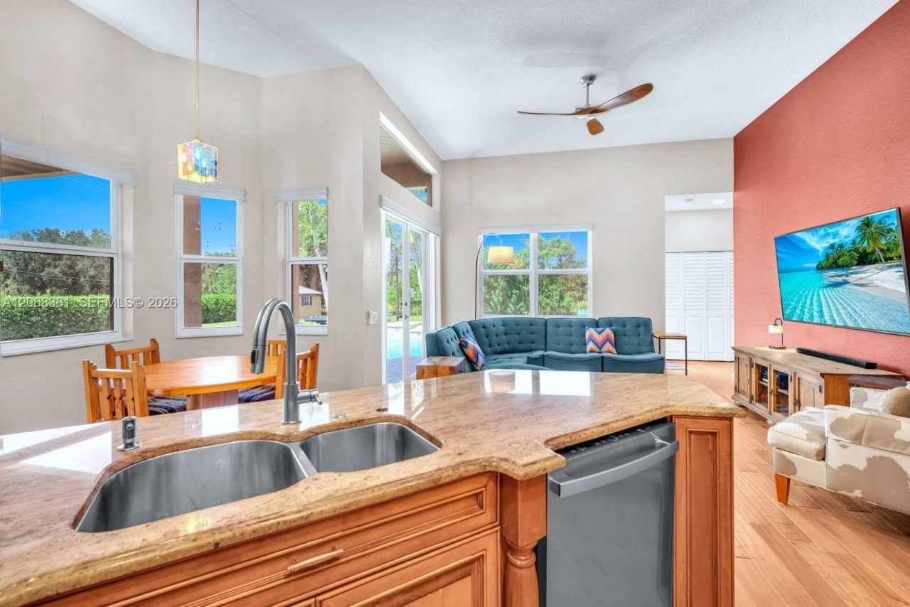 2979 SW 144th Ter, Davie, FL 33330 Photo