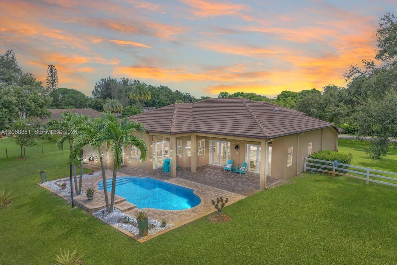 2979 SW 144th Ter, Davie, FL 33330 Photo