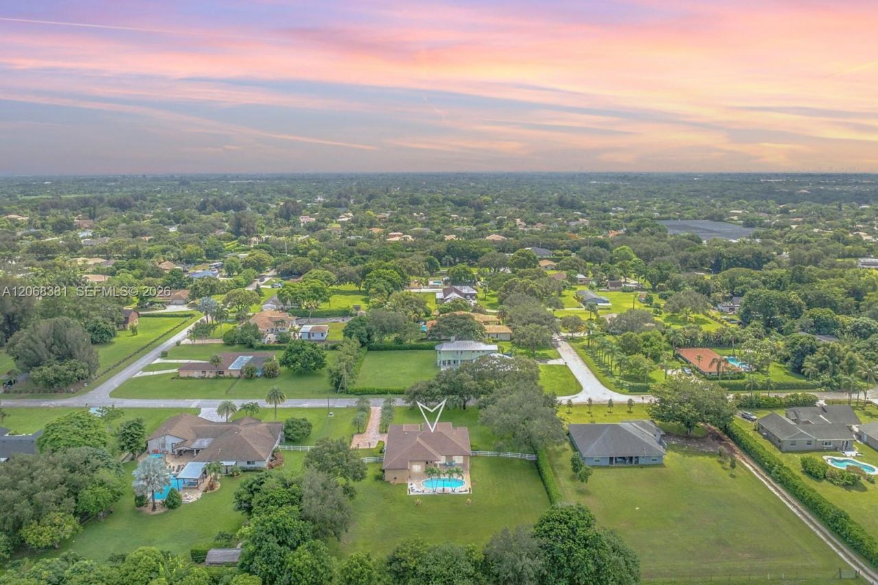 2979 SW 144th Ter, Davie, FL 33330 Photo