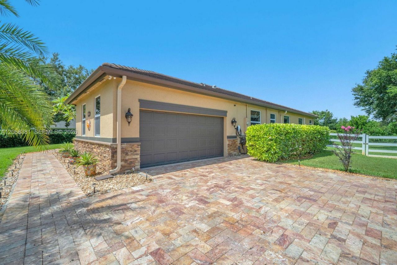 2979 SW 144th Ter, Davie, FL 33330 Photo