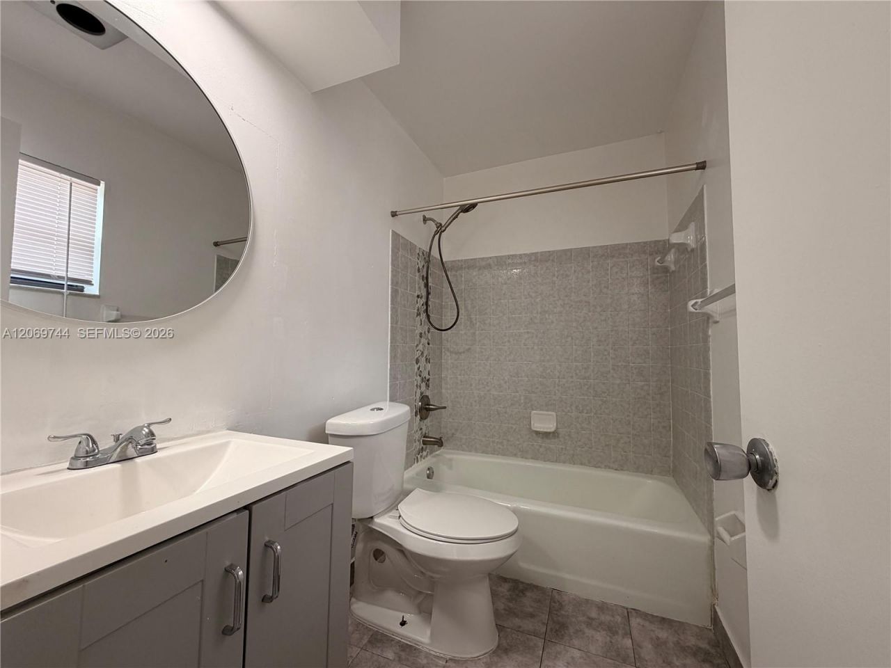 4004 SW 68th Ln, Unit 17-J, Miramar, FL 33023 Photo