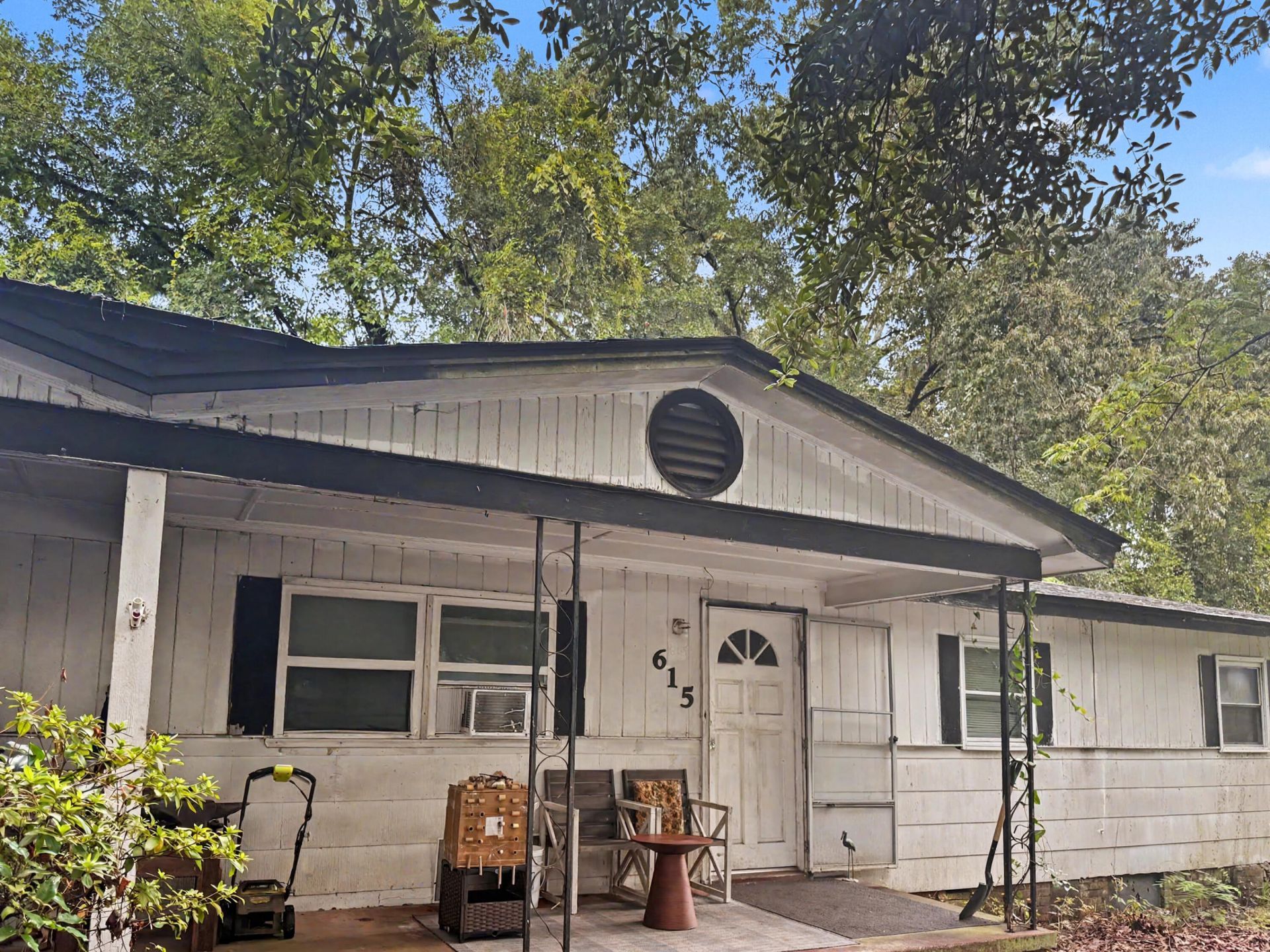 615 End Street Photo 2